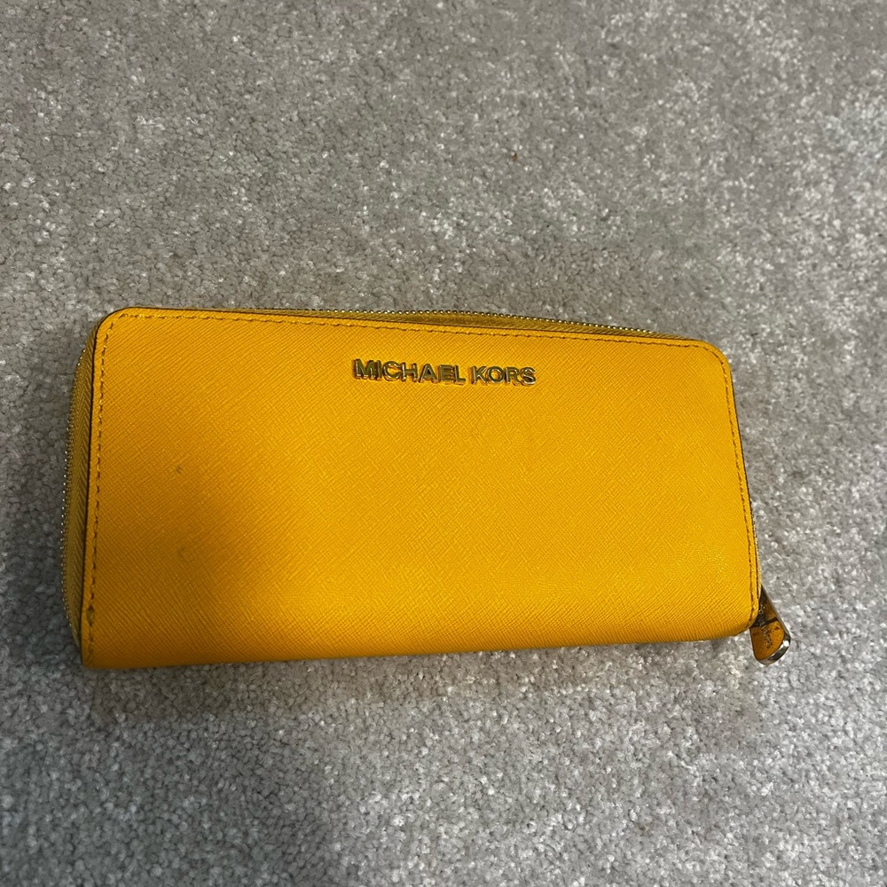 Michael Kors Mustard Yellow Zip Wallet